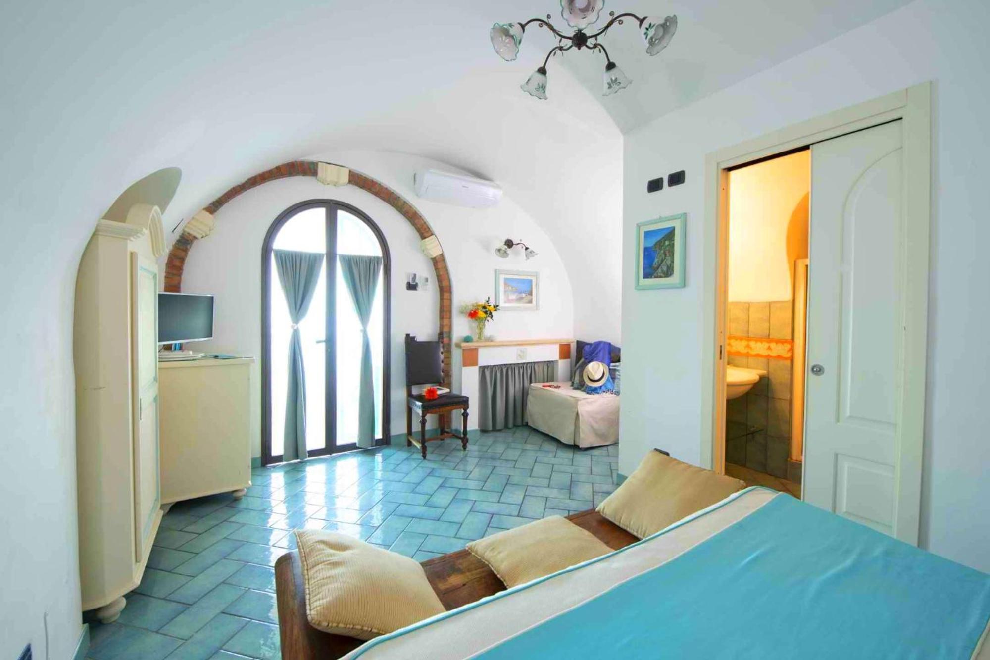 אמאלפי Hotel La Ninfa מראה חיצוני תמונה